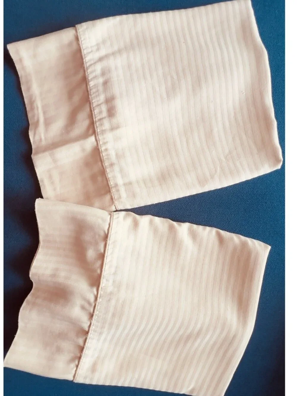 Pair ROYAL SATEEN Pillowcases KING Size Yellow 100% Egyptian Cotton Muted Stripe